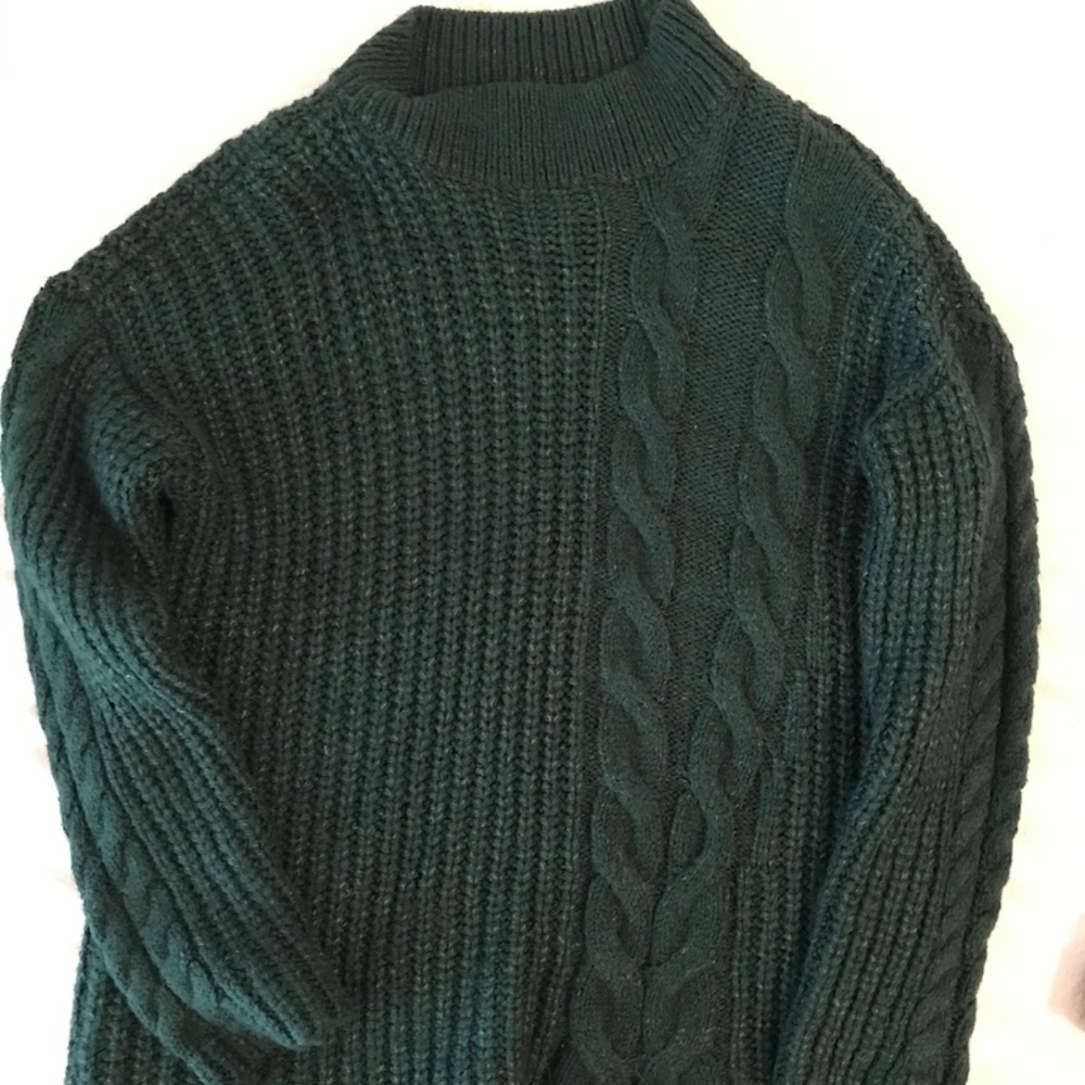 A Pea in the Pod Maternity Mockneck Sweater EUC